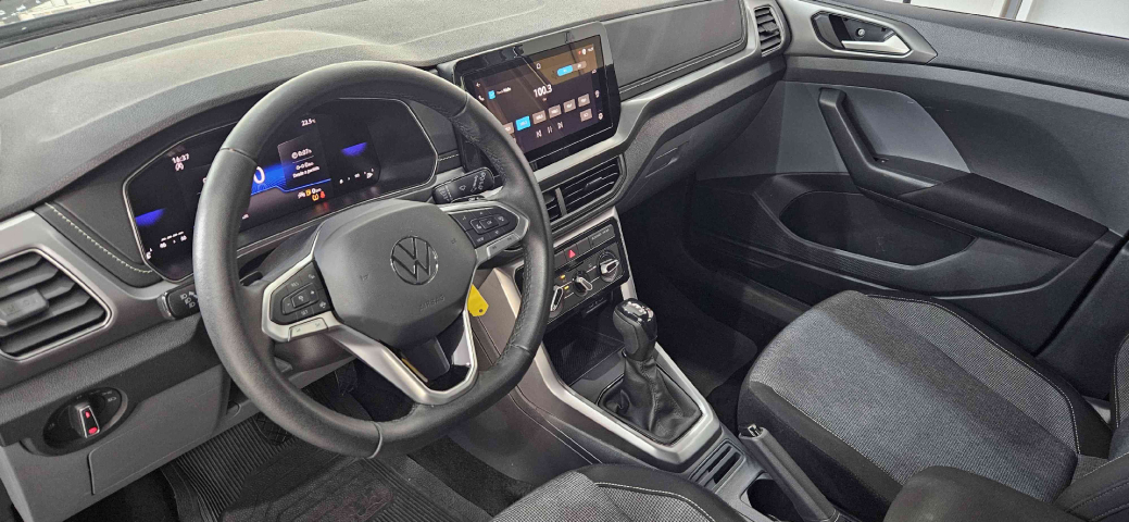 volkswagen t-cross 1.0 200 tsi total flex automatico 4p 2025