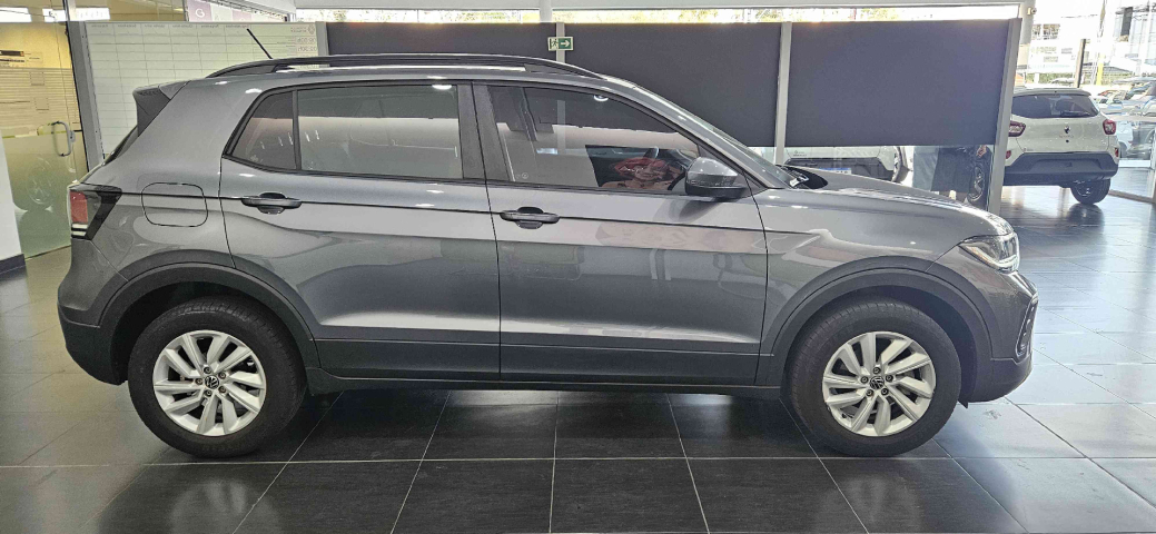 volkswagen t-cross 1.0 200 tsi total flex automatico 4p 2025