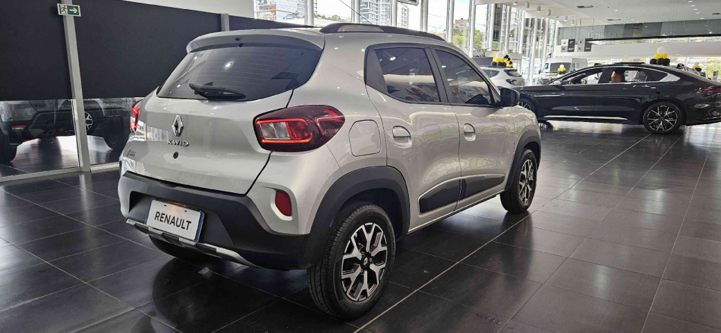 renault kwid 1.0 12v sce flex outsider manual 4p 2025