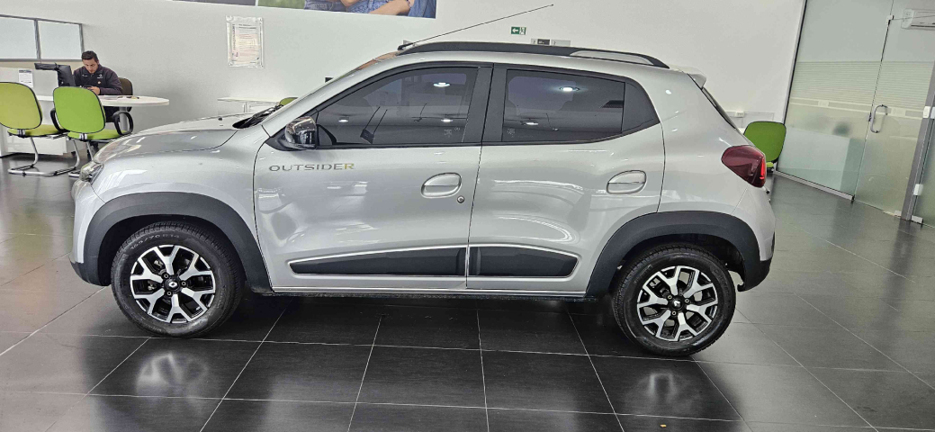 renault kwid 1.0 12v sce flex outsider manual 4p 2025