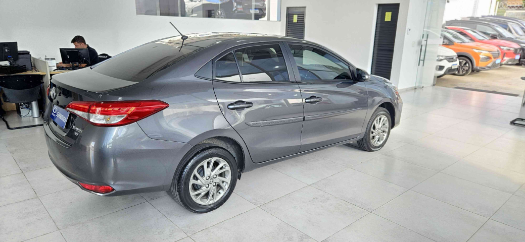 toyota yaris 1.5 16v flex sedan xs multidrive 4p automatico 2024