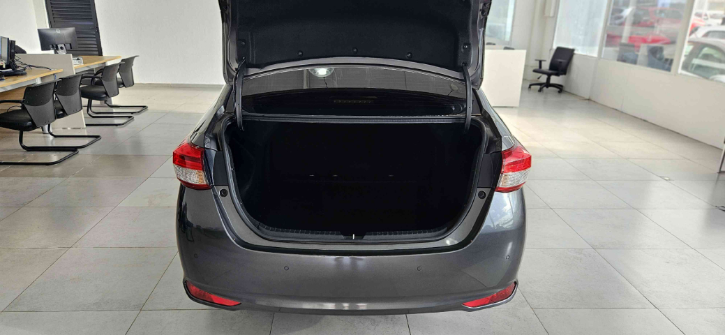 toyota yaris 1.5 16v flex sedan xs multidrive 4p automatico 2024