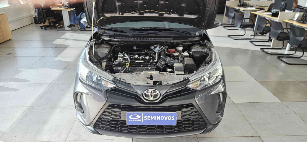 toyota yaris 1.5 16v flex sedan xs multidrive 4p automatico 2024