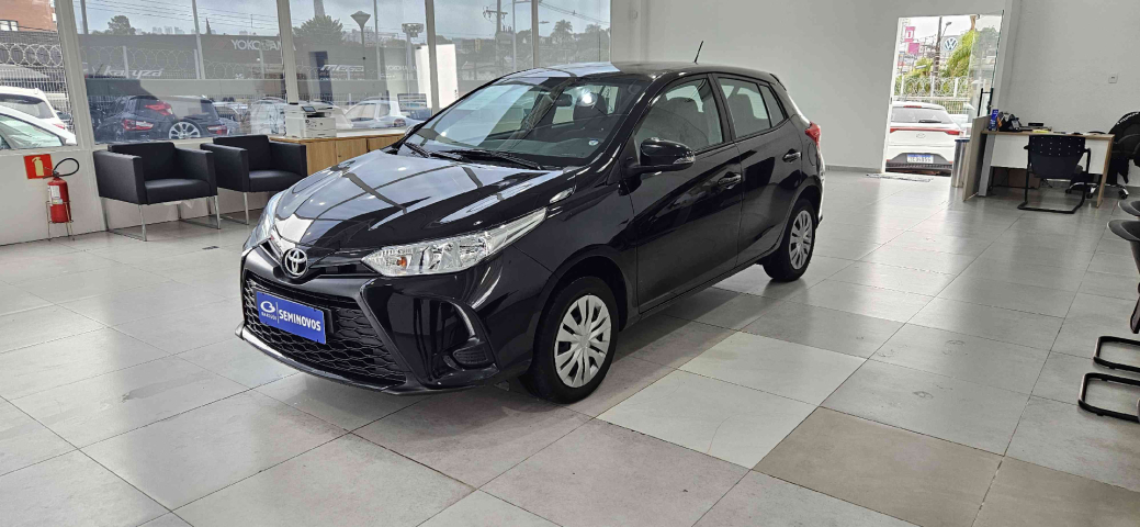 toyota yaris 1.5 16v flex xl multidrive 4p automatico 2025