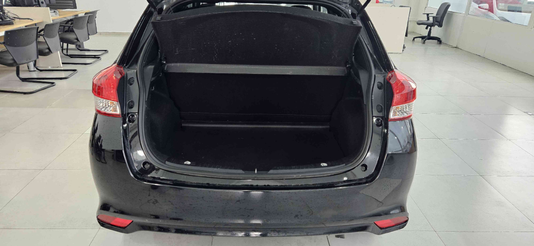 toyota yaris 1.5 16v flex xl multidrive 4p automatico 2025