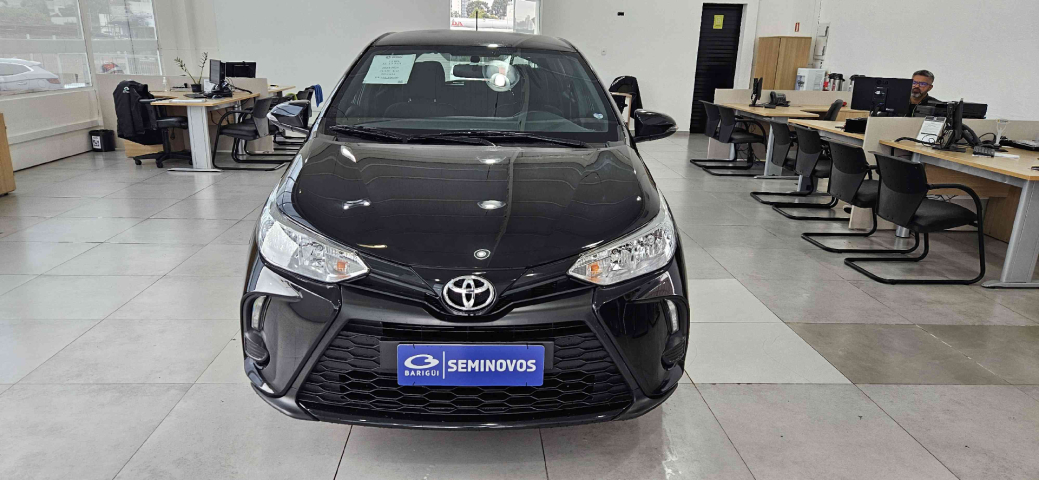 toyota yaris 1.5 16v flex xl multidrive 4p automatico 2025
