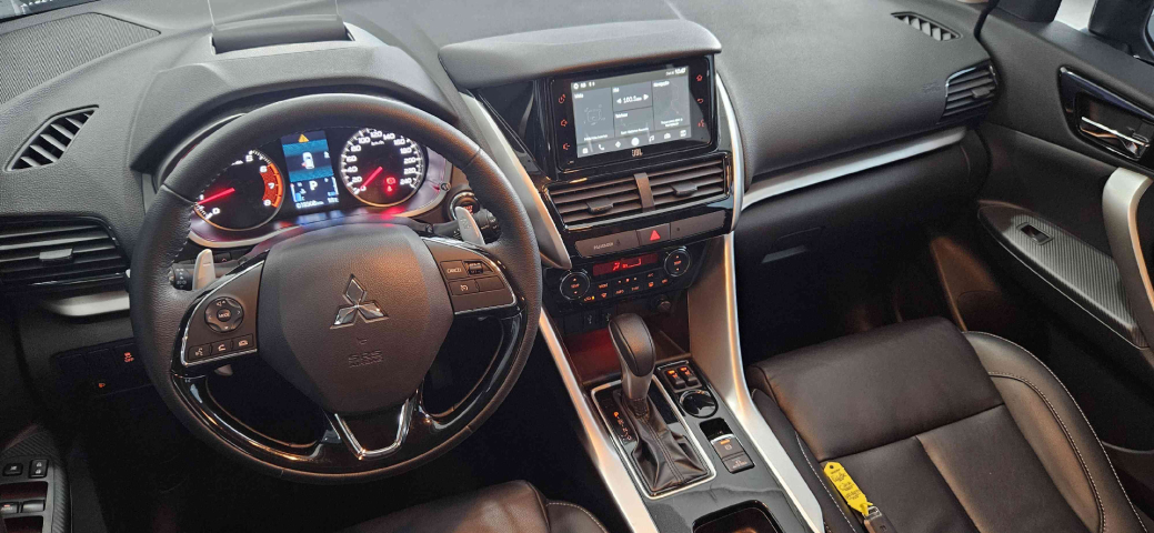 mitsubishi eclipse cross 1.5 mivec turbo gasolina hpe cvt 4p automatico 202412 mitsubishi eclipse cross 1.5 mivec turbo gasolina hpe cvt 4p automatico 202412