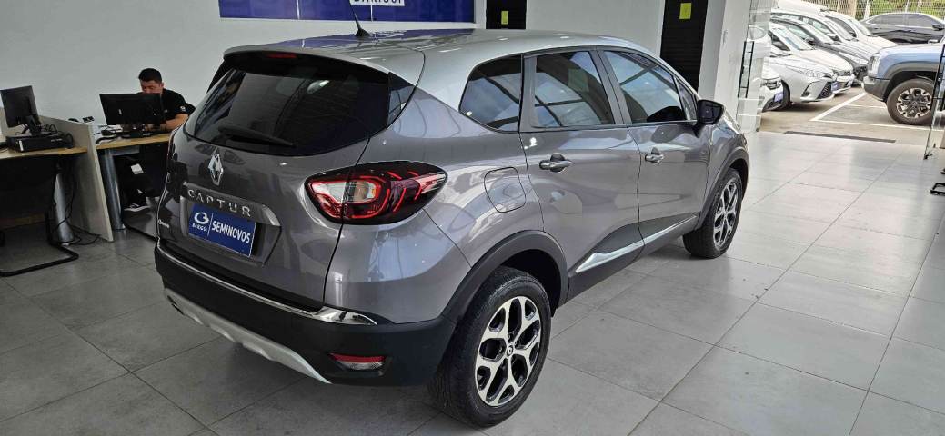 renault captur 1.6 16v sce flex bose x-tronic 4p automatico 20217