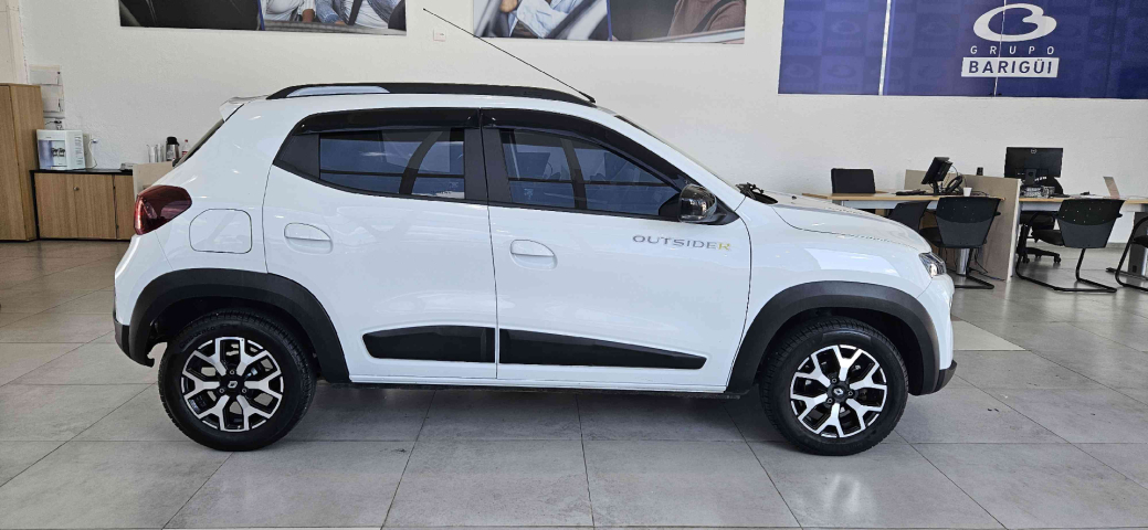 renault kwid 1.0 12v sce flex outsider manual 4p 2025