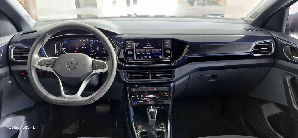 volkswagen t-cross 1.0 200 tsi total flex comfortline automatico 4p 202311