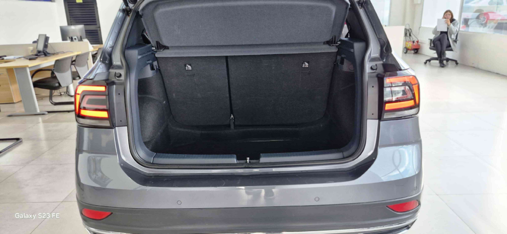 volkswagen t-cross 1.0 200 tsi total flex comfortline automatico 4p 20237