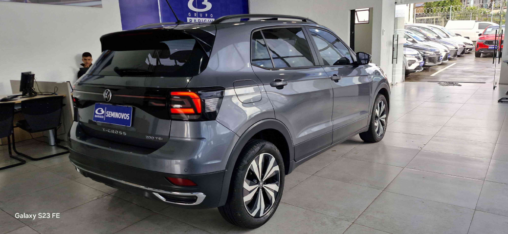 volkswagen t-cross 1.0 200 tsi total flex comfortline automatico 4p 20236