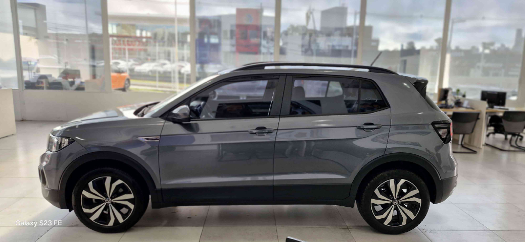 volkswagen t-cross 1.0 200 tsi total flex comfortline automatico 4p 20233