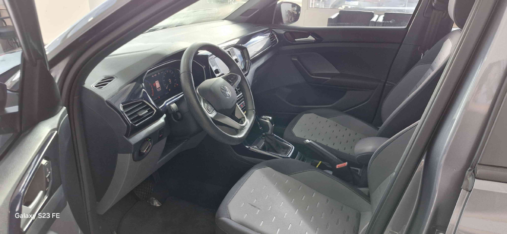volkswagen t-cross 1.0 200 tsi total flex comfortline automatico 4p 20239