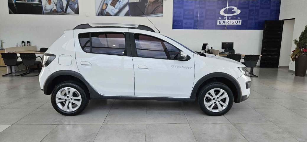 renault sandero 1.6 stepway 8v flex 4p manual 2017