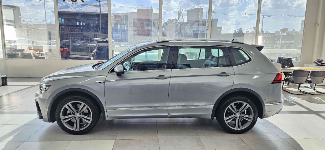 volkswagen tiguan 2.0 350 tsi gasolina allspace r-line 4motion dsg 4p automatico 20214