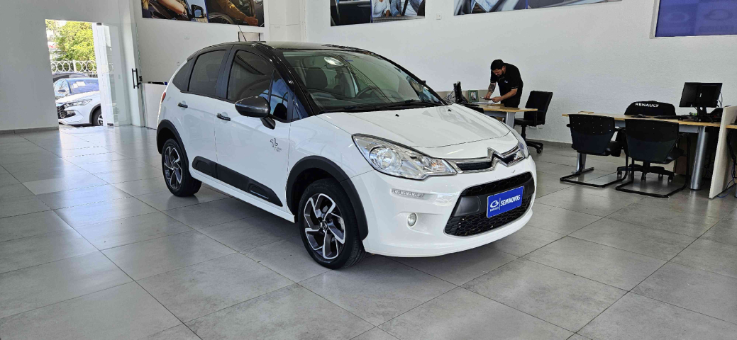 citroen c3 1.6 vti 120 flex urban trail eat6 4p automatico 20201