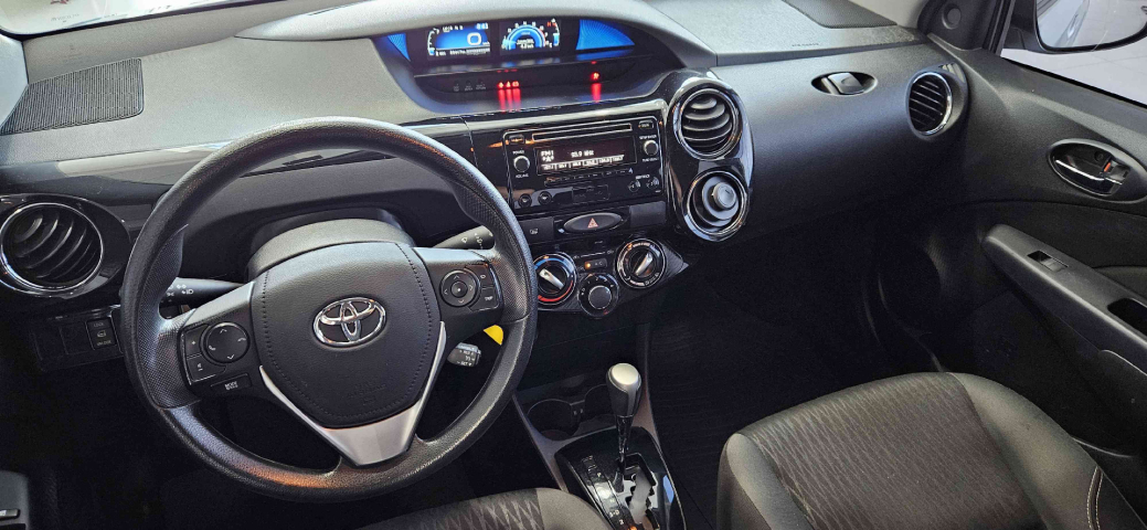 toyota etios 1.5 x plus 16v flex 4p automatico 202012