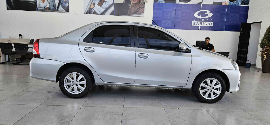 toyota etios 1.5 x plus 16v flex 4p automatico 2020