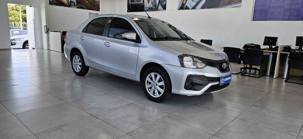 toyota etios 1.5 x plus 16v flex 4p automatico 20201