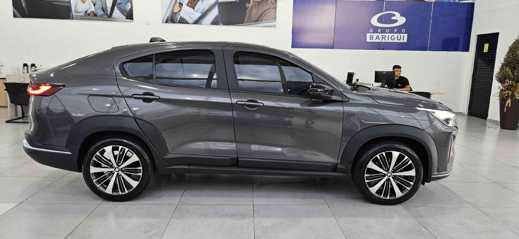 fiat fastback 1.0 turbo 200 hybrid audace cvt hibrido 4p automatico 2025