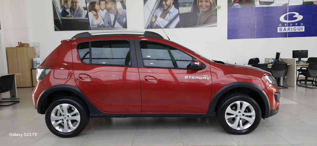 sandero stpeway 1.6 8v easyr hipower flex semiautomatico 2015/15