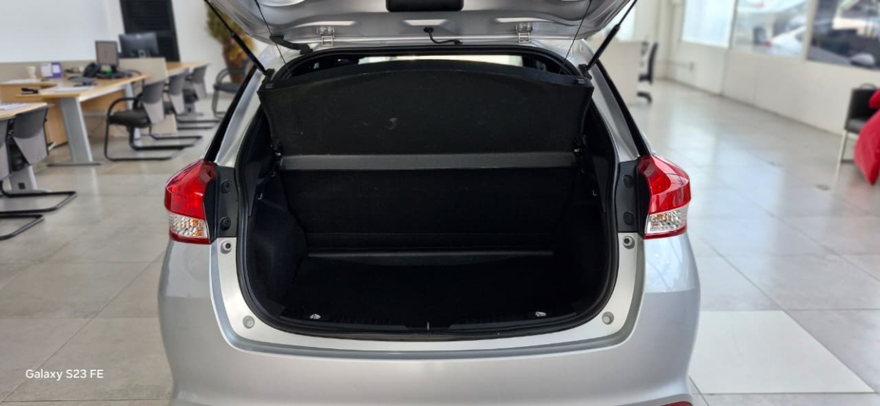 yaris hatch xl 1.5 cvt flex automatico 2024/258