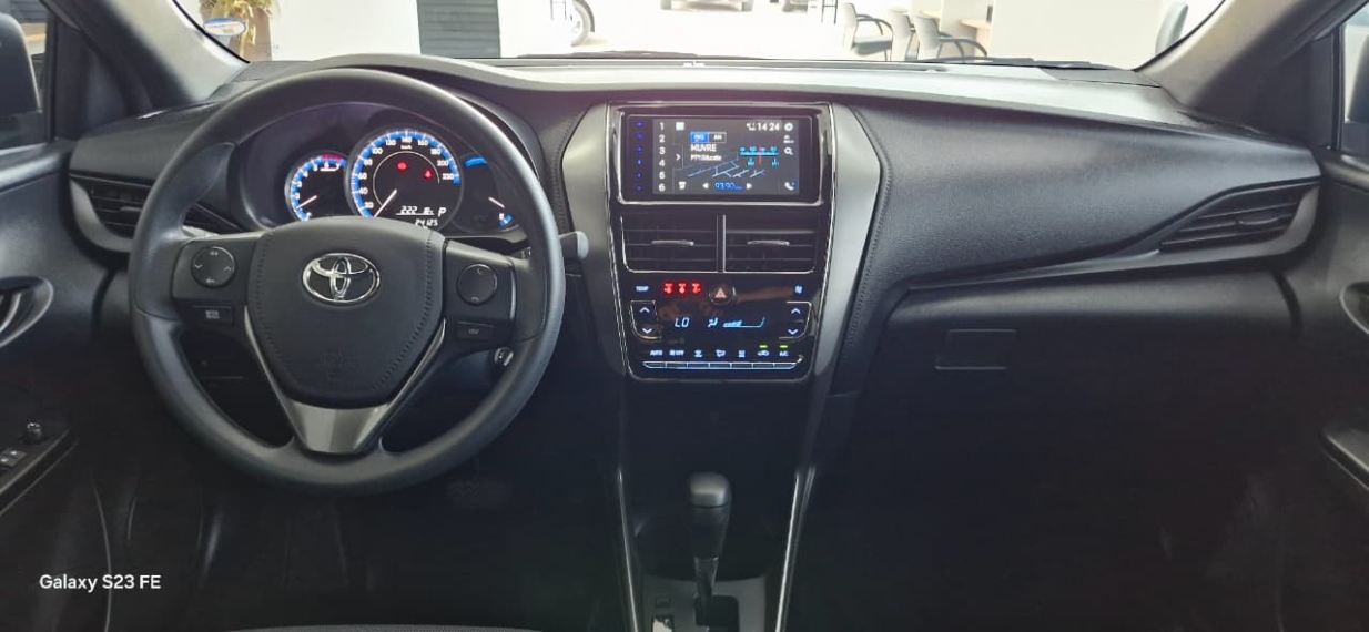 yaris hatch xl 1.5 cvt flex automatico 2024/2512