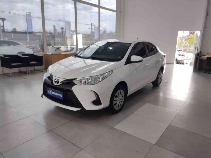 yaris sedan xl 1.5 cvt  flex automatico 2024/253