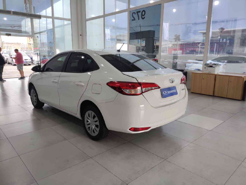 yaris sedan xl 1.5 cvt  flex automatico 2024/255