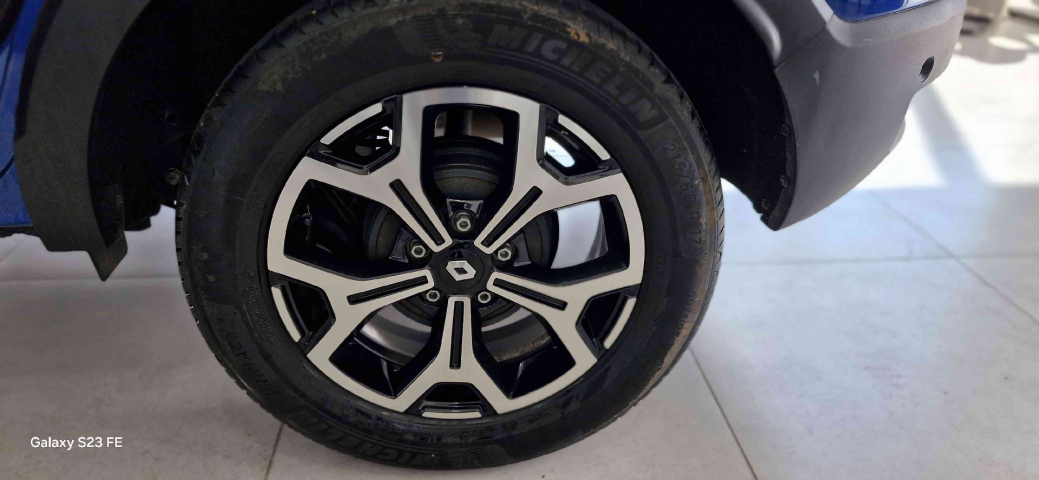 captur iconic 1.3 16v tce cvt x-tronic flex automatico 2023/2315