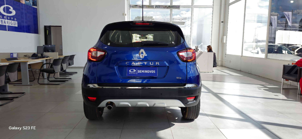 captur iconic 1.3 16v tce cvt x-tronic flex automatico 2023/236