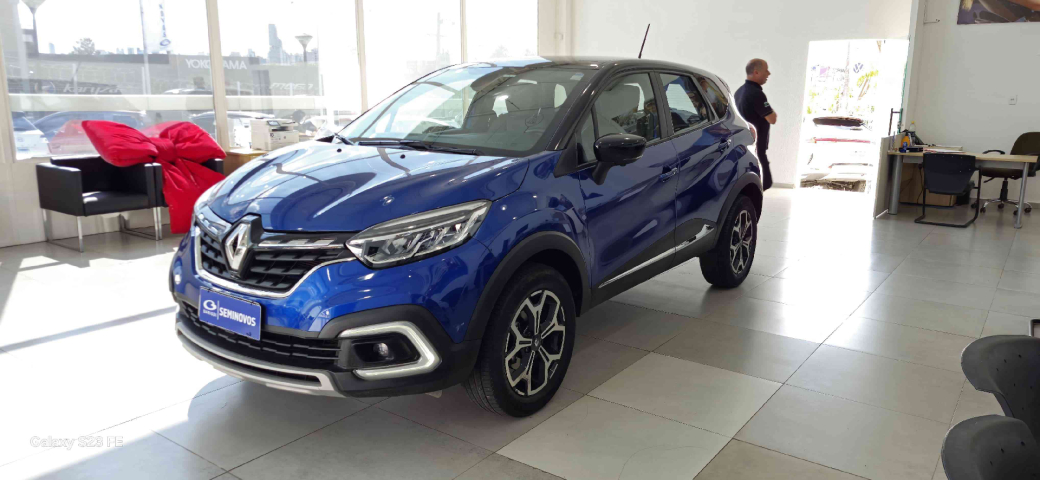 captur iconic 1.3 16v tce cvt x-tronic flex automatico 2023/233