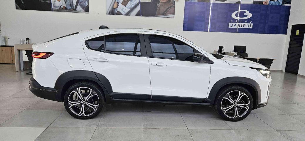 fastback turbo 200 1.0 cvt flex automatico 2023/24