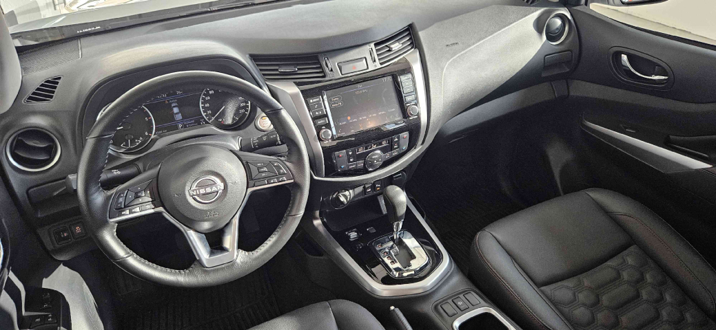 nissan frontier 2.3 16v turbo diesel platinum cd 4x4 automatico 4p 202512