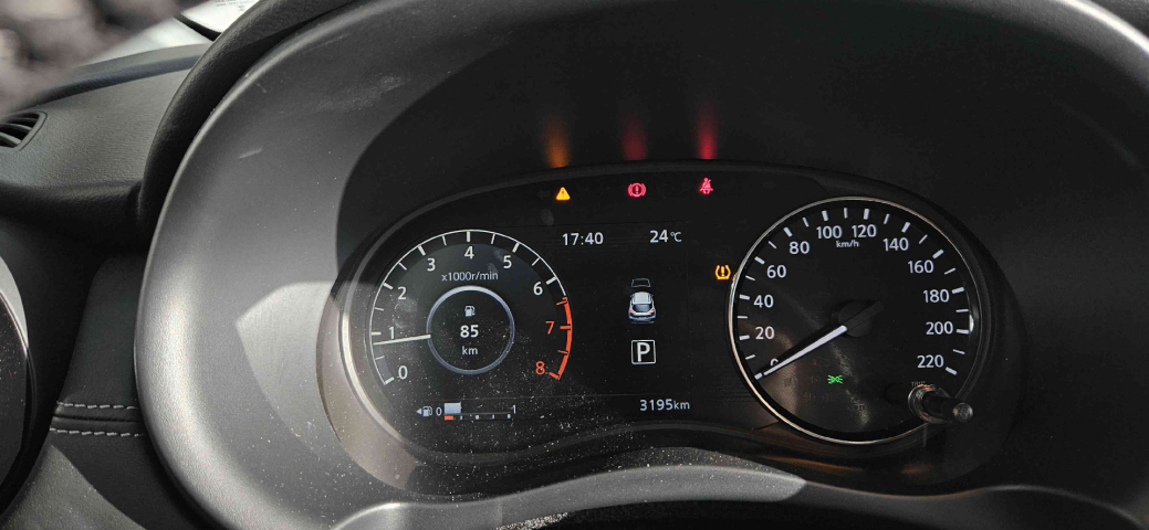 nissan kicks play 1.6 16v flexstart advance plus xtronic flex 4p automatico 202515