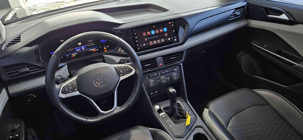 volkswagen taos 1.4 250 tsi total flex comfortline automatico 4p 202212