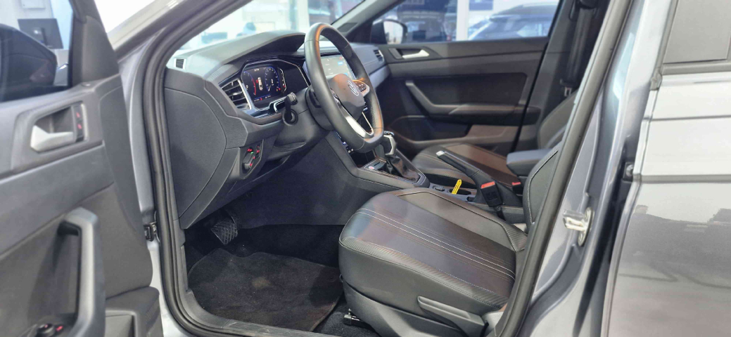 nivus highline 200 1.0 tsi at6 2024/202510