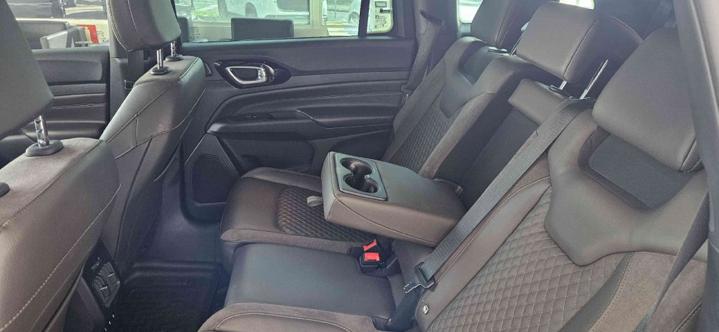 jeep commander 2.0 td380 turbo diesel overland at9 4p automatico 202512