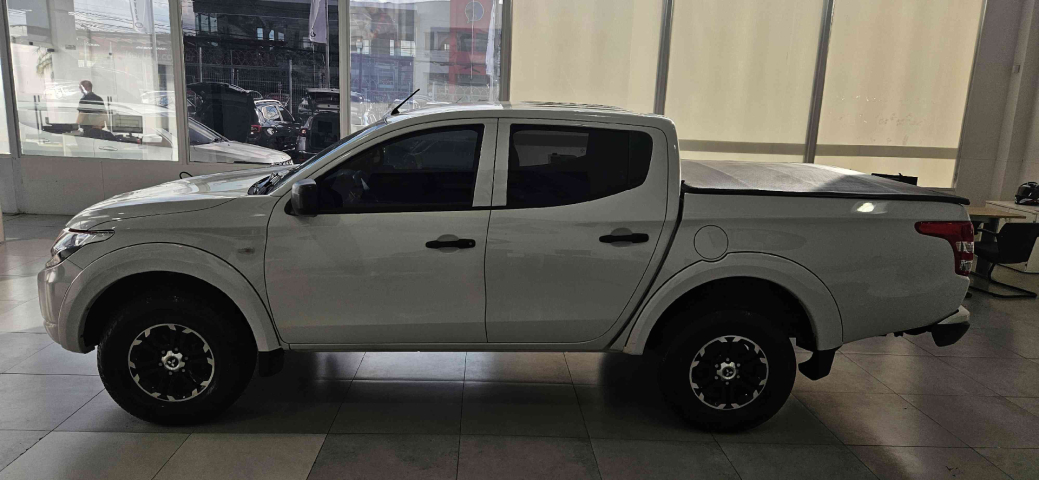 mitsubishi l200 triton 2.4 16v turbo diesel gl cd 4x4 manual 4p 20244