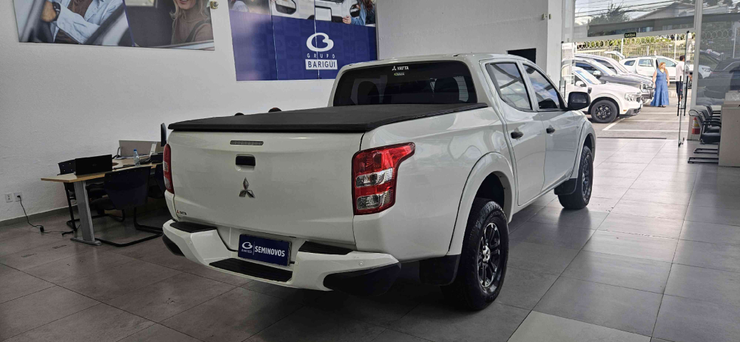 mitsubishi l200 triton 2.4 16v turbo diesel gl cd 4x4 manual 4p 20247