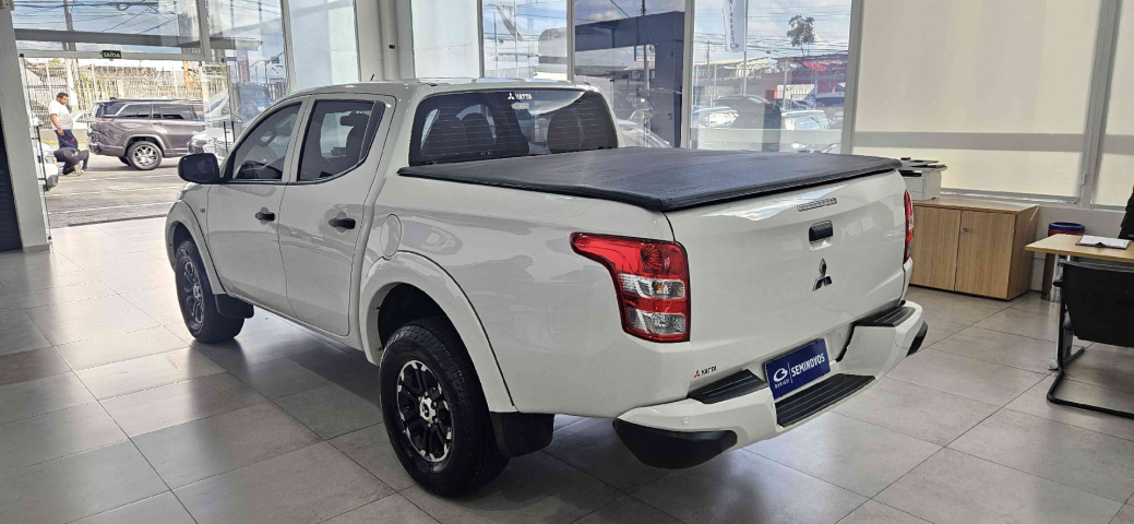 mitsubishi l200 triton 2.4 16v turbo diesel gl cd 4x4 manual 4p 20245