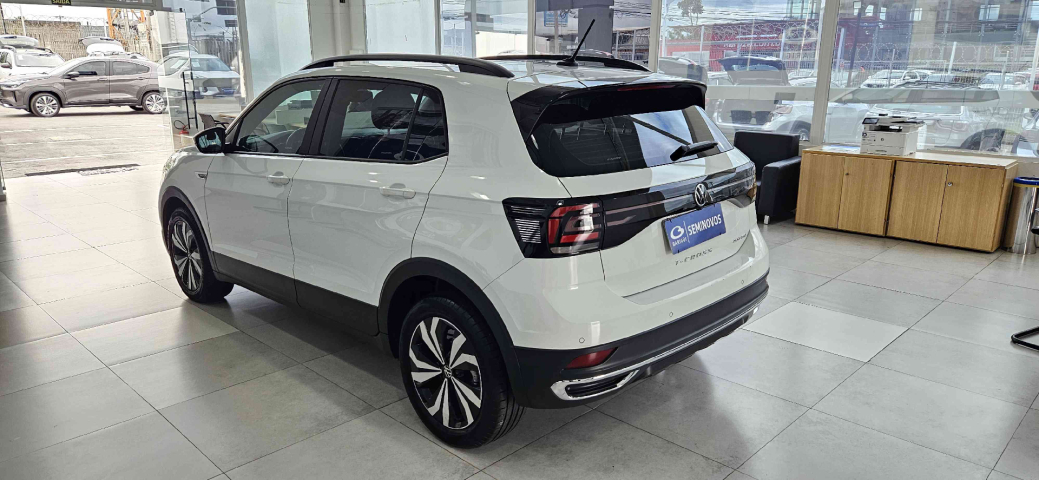 volkswagen t-cross 1.0 200 tsi total flex comfortline automatico 4p 20235