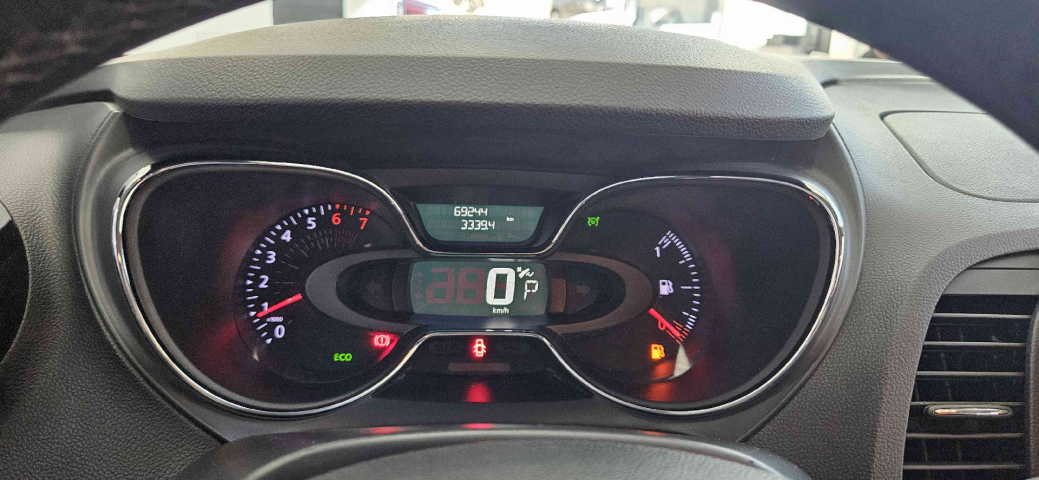 renault captur 1.6 16v sce flex intense x-tronic 4p automatico 201811