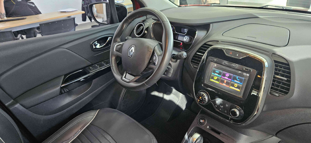 renault captur 1.6 16v sce flex intense x-tronic 4p automatico 201812