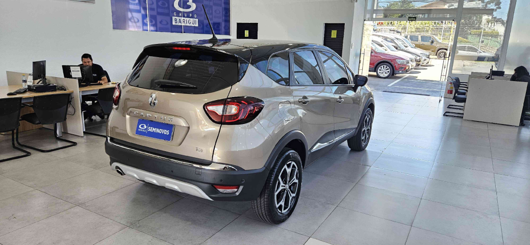 renault captur 1.3 tce flex iconic x-tronic 4p automatico 20227