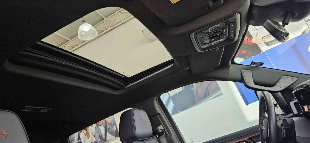 chevrolet silverado 5.3 v8 gasolina 1500 high country 4x4 automatico 4p 202421