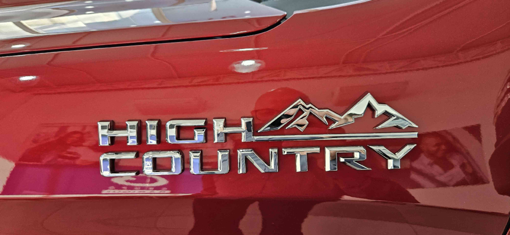 chevrolet silverado 5.3 v8 gasolina 1500 high country 4x4 automatico 4p 202422