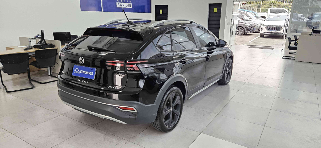 volkswagen nivus 1.0 200 tsi total flex highline automatico 4p 20217