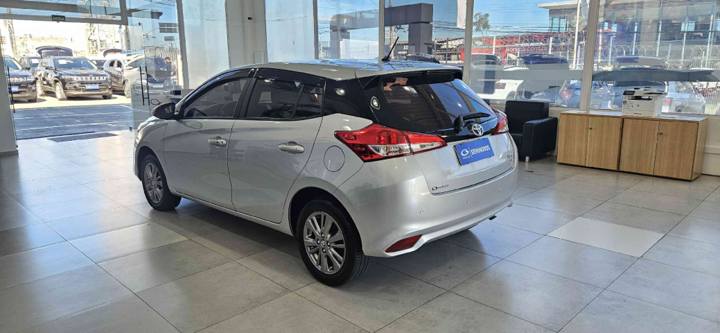 toyota yaris 1.5 16v flex xl plus connect multidrive 4p automatico 20205